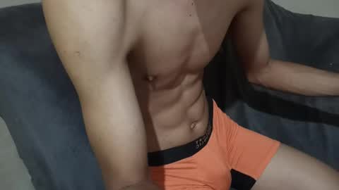 _vov_ online show from April 12, 2026, 6:35 pm