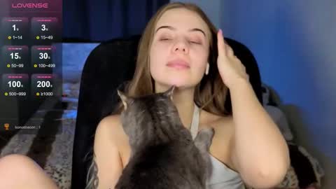 Snapshot of _wednesday_addams_ chatting on October 14, 2025, 11:00 am Vera online show from October 14, 2025, 11:00 am