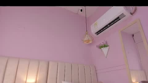 _wendy_x online show from July 15, 2026, 11:48 am