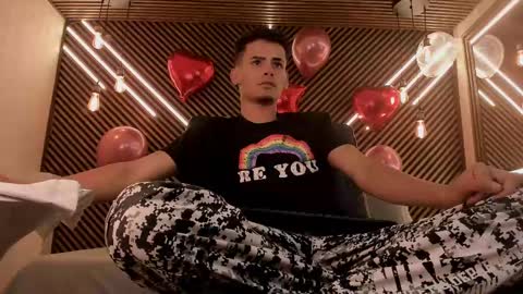 Snapshot of _white_fox_ chatting on February 18, 2025, 3:31 am white fox online show from February 18, 2025, 3:31 am