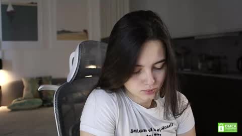 Kristina online show from November 15, 2025, 10:45 am