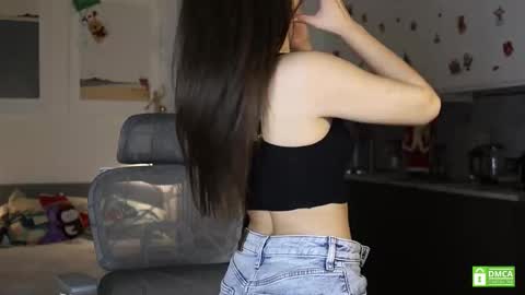 Kristina online show from December 17, 2025, 12:22 pm