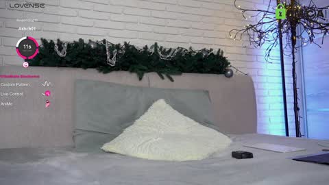 Snapshot of _wild_berry chatting on December 23, 2024, 3:50 am Lily online show from December 23, 2024, 3:50 am
