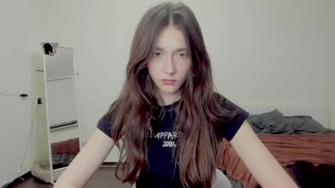 Snapshot of _wilson__ chatting on September 18, 2025, 4:42 pm Willa online show from September 18, 2025, 4:42 pm