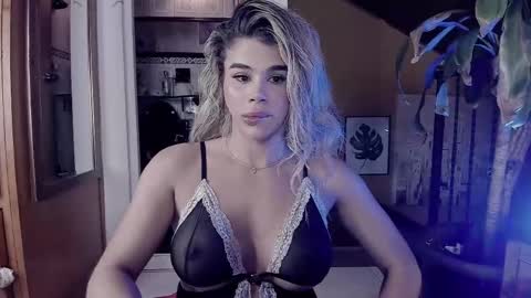 Nadien online show from February 28, 2025, 1:58 am