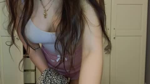 Snapshot of _your_love chatting on February 27, 2026, 10:43 pm Niki online show from February 27, 2026, 10:43 pm