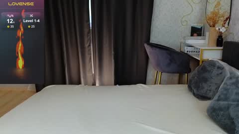 Snapshot of _your_sweetdream chatting on December 17, 2024, 8:23 am Jasmine online show from December 17, 2024, 8:23 am