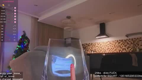 Snapshot of _your_tessa chatting on January 14, 2026, 4:01 pm Tessa - online show from January 14, 2026, 4:01 pm