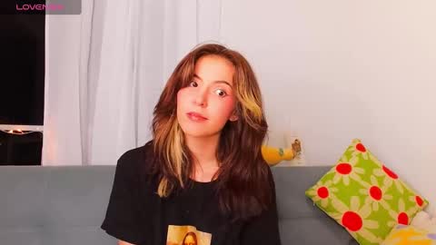 _yourcherrybomb online show from January 18, 2025, 2:58 am