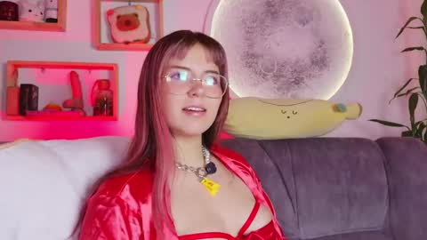 _yourcherrybomb online show from May 9, 2026, 5:12 am