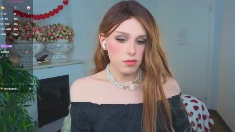 Snapshot of _yourfoxy_ chatting on February 5, 2025, 2:16 pm LITTLE FOX online show from February 5, 2025, 2:16 pm