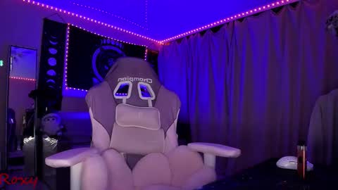 Roxy online show from January 15, 2026, 12:15 am