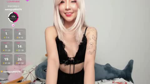 Mia online show from May 20, 2026, 10:27 pm