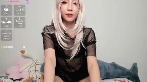 Mia online show from May 21, 2026, 10:17 pm