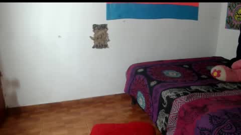 _zasha_18 online show from November 27, 2025, 6:37 am