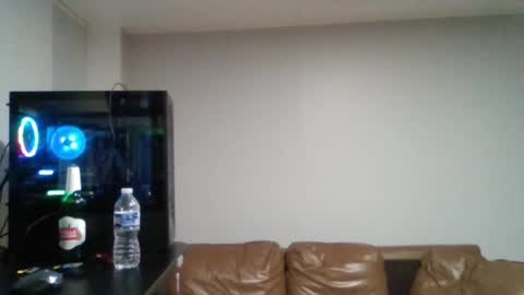 Snapshot of _zeus____ chatting on March 9, 2025, 11:14 pm Zeus online show from March 9, 2025, 11:14 pm