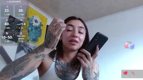 Snapshot of _zoebakers chatting on May 11, 2026, 7:00 pm Zoe online show from May 11, 2026, 7:00 pm