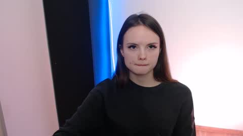 a_ariella_ online show from October 17, 2025, 12:41 pm