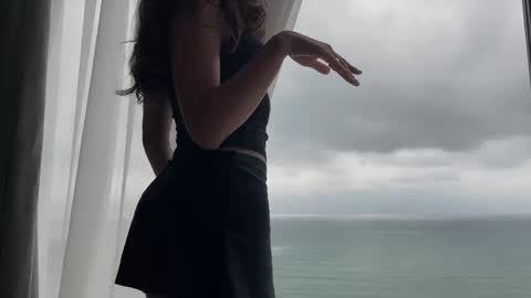 Snapshot of a_p_p_l_e chatting on March 6, 2026, 8:55 am Mila and Jess online show from March 6, 2026, 8:55 am