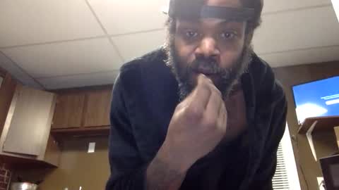 a_rizzy85 online show from May 9, 2026, 9:03 am