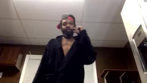 a_rizzy85 online show from May 22, 2026, 5:03 am