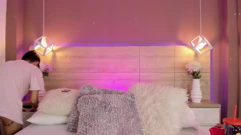 Snapshot of aa_lunit chatting on November 15, 2025, 2:24 pm Luni online show from November 15, 2025, 2:24 pm