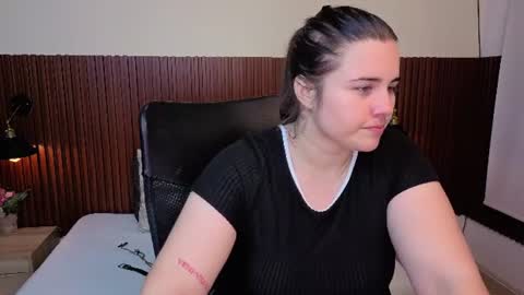 Snapshot of aabby_lee chatting on July 19, 2026, 6:44 pm Abby Lee online show from July 19, 2026, 6:44 pm