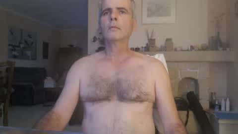 Snapshot of aalex1717 chatting on July 16, 2026, 4:18 am Aalex1717 online show from July 16, 2026, 4:18 am