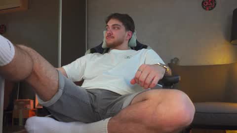 Snapshot of aalexxxxxx chatting on October 16, 2025, 7:31 am Alex online show from October 16, 2025, 7:31 am