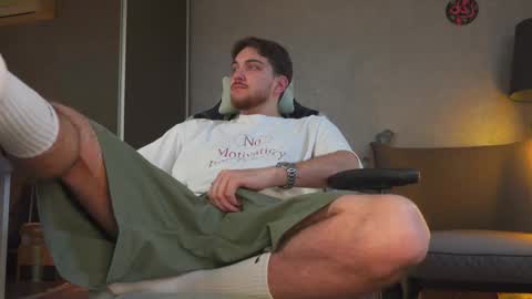 Snapshot of aalexxxxxx chatting on October 17, 2025, 7:11 am Alex online show from October 17, 2025, 7:11 am