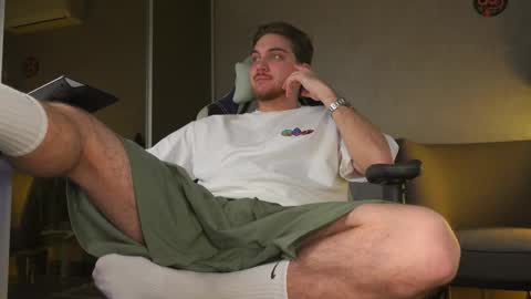 Snapshot of aalexxxxxx chatting on November 7, 2025, 7:52 am Alex online show from November 7, 2025, 7:52 am