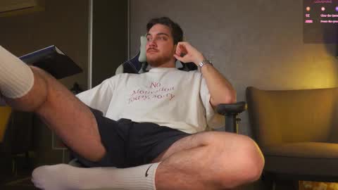 Snapshot of aalexxxxxx chatting on December 3, 2025, 7:16 am Alex online show from December 3, 2025, 7:16 am