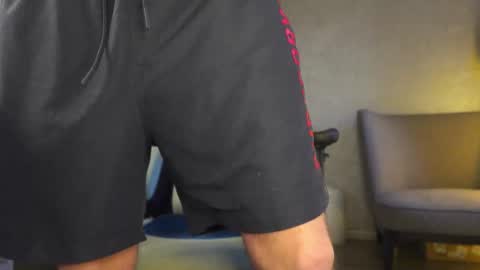 Snapshot of aalexxxxxx chatting on December 15, 2025, 9:57 am Alex online show from December 15, 2025, 9:57 am