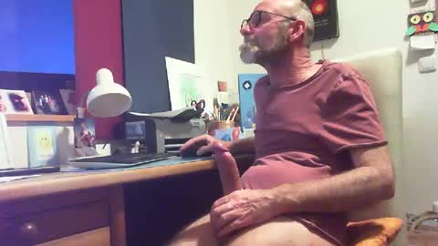 Snapshot of aamigo68 chatting on March 4, 2025, 5:24 pm Amigo68 online show from March 4, 2025, 5:24 pm