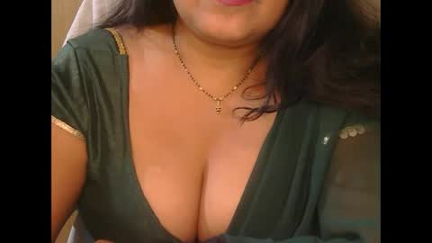 Snapshot of aaradhya_sexy_88 chatting on November 13, 2025, 10:25 am aaradhya_sexy_88 online show from November 13, 2025, 10:25 am