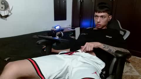 Snapshot of aarman_bannana chatting on October 15, 2025, 11:05 pm aarman online show from October 15, 2025, 11:05 pm