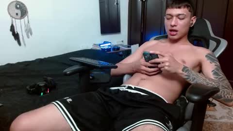 Snapshot of aarman_bannana chatting on November 6, 2025, 3:51 am aarman online show from November 6, 2025, 3:51 am