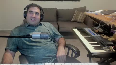 Aaron online show from October 5, 2025, 1:59 am