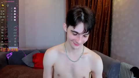 Snapshot of aaron_bang chatting on February 13, 2026, 4:25 pm Aaron Bang online show from February 13, 2026, 4:25 pm