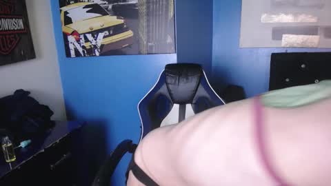 Snapshot of aaron_fordd chatting on September 30, 2025, 9:20 pm Aaron fordd online show from September 30, 2025, 9:20 pm