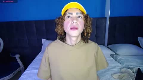 Snapshot of aaron_fordd chatting on October 16, 2025, 8:32 pm Aaron fordd online show from October 16, 2025, 8:32 pm