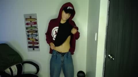 Snapshot of aaron_fordd chatting on October 17, 2025, 6:54 pm Aaron fordd online show from October 17, 2025, 6:54 pm