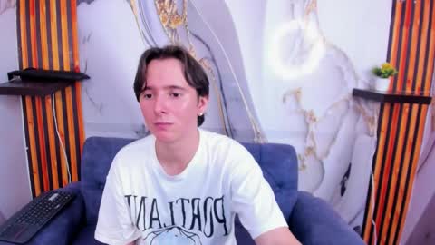 Aaron online show from October 29, 2025, 6:53 pm