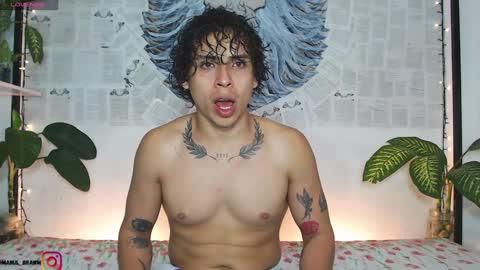 Snapshot of aaron_manuel chatting on December 31, 2024, 1:15 am Manul online show from December 31, 2024, 1:15 am