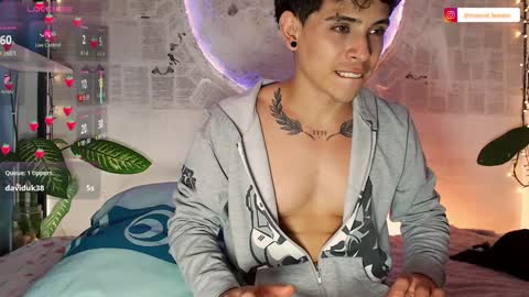 Snapshot of aaron_manuel chatting on February 7, 2025, 4:56 pm Manul online show from February 7, 2025, 4:56 pm