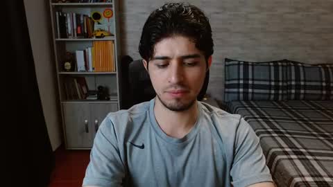 Snapshot of aaron_paul_ chatting on January 16, 2026, 9:19 pm Aaron online show from January 16, 2026, 9:19 pm