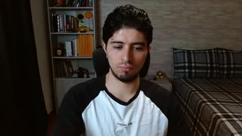 Aaron online show from May 30, 2026, 6:05 pm