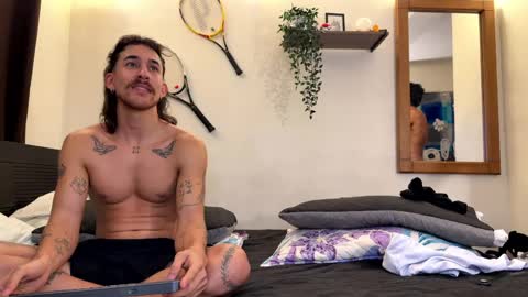 aaron_wheel online show from May 11, 2026, 12:27 am