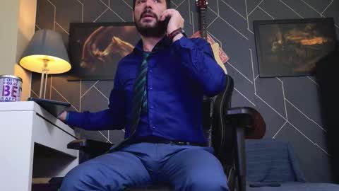 Snapshot of aaronbomer chatting on November 12, 2025, 7:53 am Aaron online show from November 12, 2025, 7:53 am