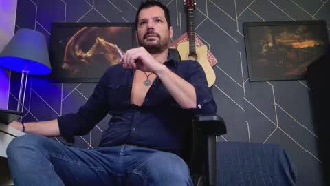 Snapshot of aaronbomer chatting on November 23, 2025, 9:09 am Aaron online show from November 23, 2025, 9:09 am